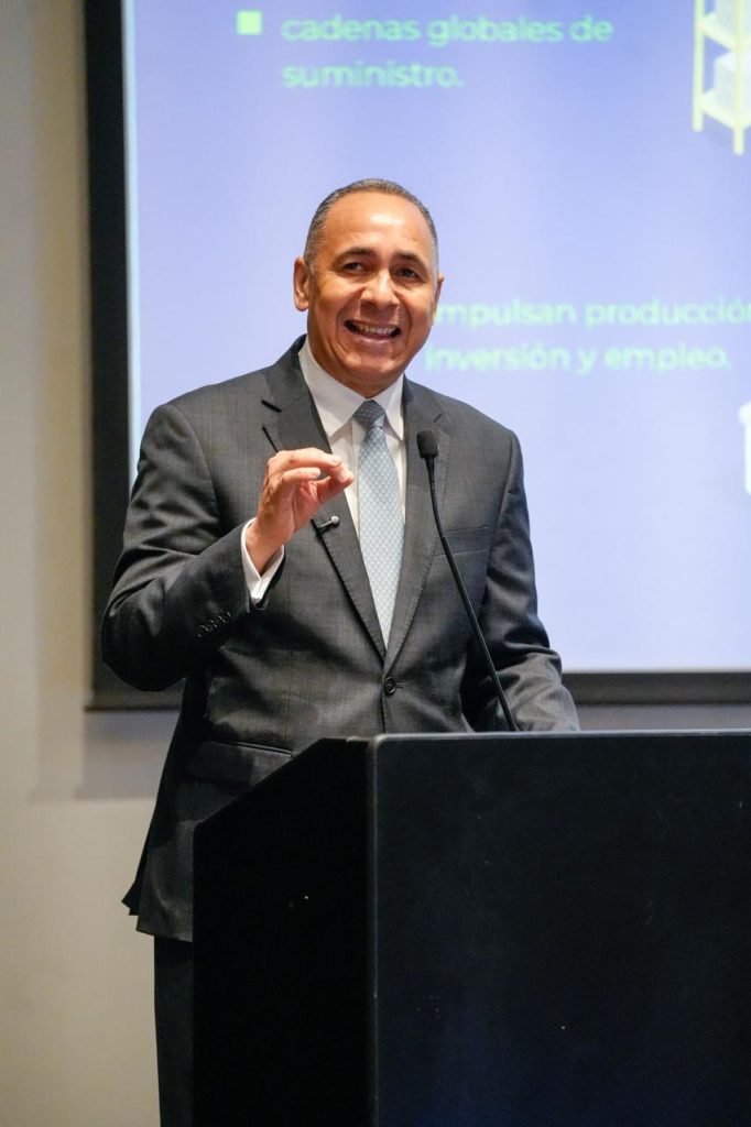 DGA resalta papel de los importadores en la competitividad y eficiencia del comercio exterior dominicano