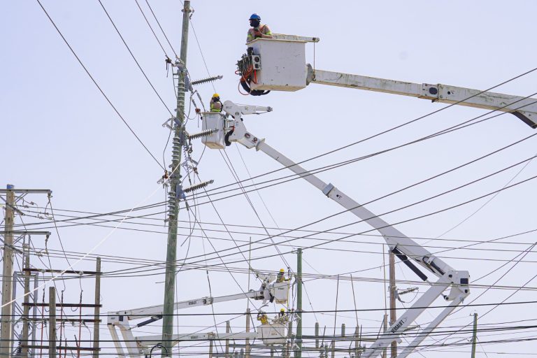 ETED realizará trabajos de mantenimiento en líneas de 69 kV en varias provincias esta semana