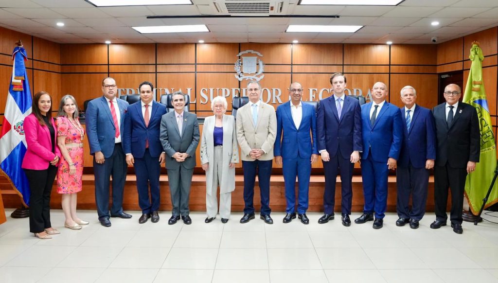 PRM capacita a su dirigencia en justicia electoral mediante diplomado del TSE