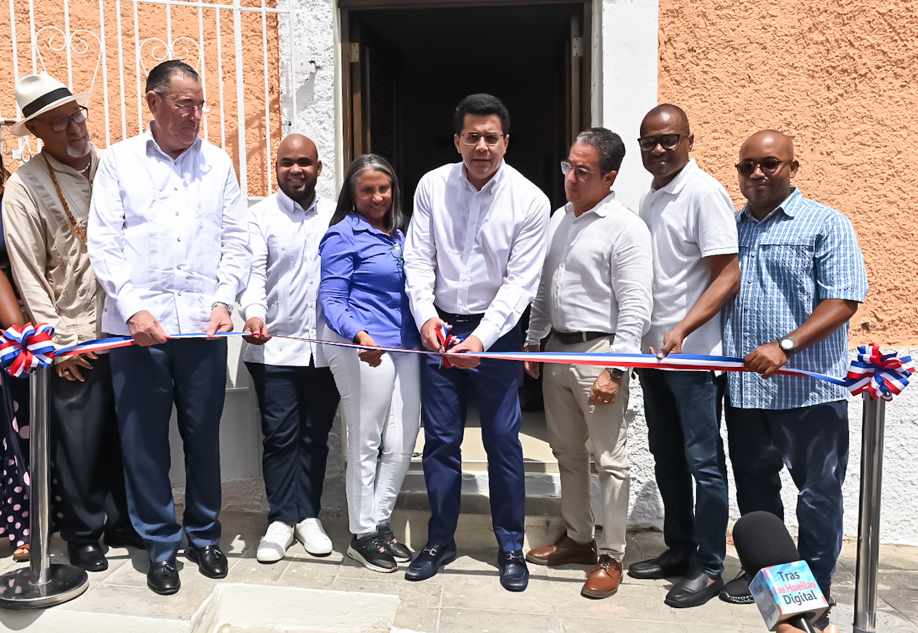 David Collado entrega 254 viviendas y fachadas renovadas en la Ciudad Colonial de Santo Domingo