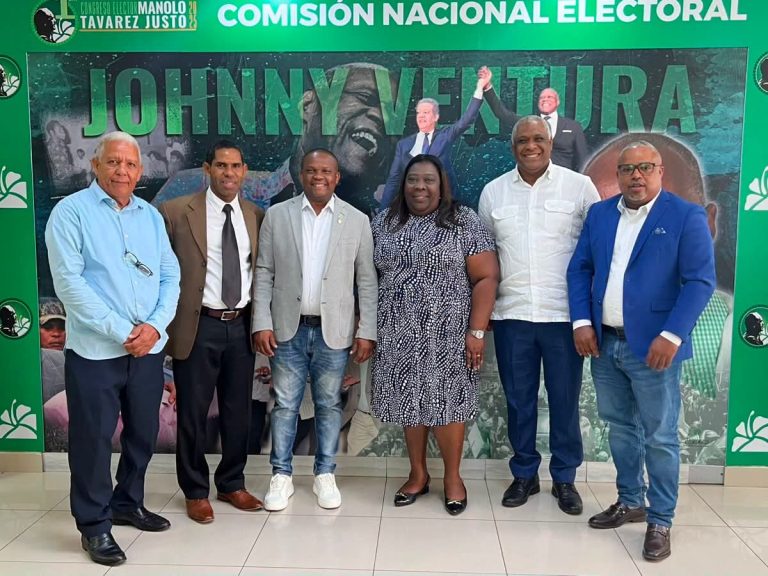 Dulce Rojas recibe apoyo de dos regidores de Fuerza del Pueblo para la Alcaldía de Santo Domingo Norte