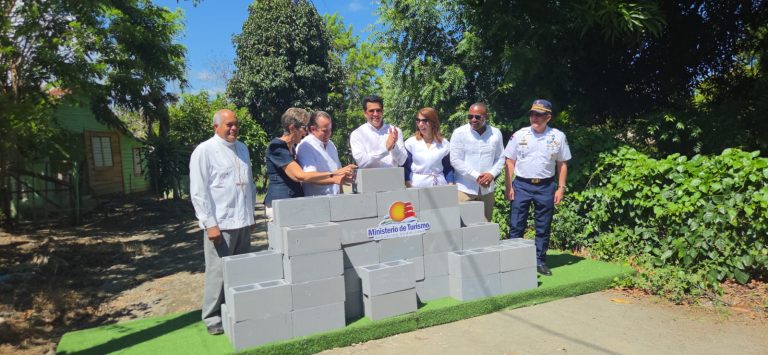 David Collado anuncia inversión de RD$168 millones para reconstruir calles en Maimón, Puerto Plata