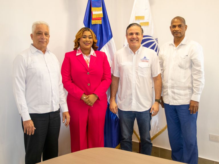 MERCADOM gestiona reconstrucción de nave afectada por incendio en Merca Santo Domingo