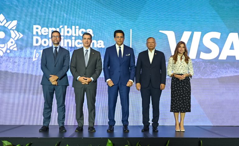 David Collado impulsa alianza con Visa para llevar la promoción turística dominicana a otro nivel
