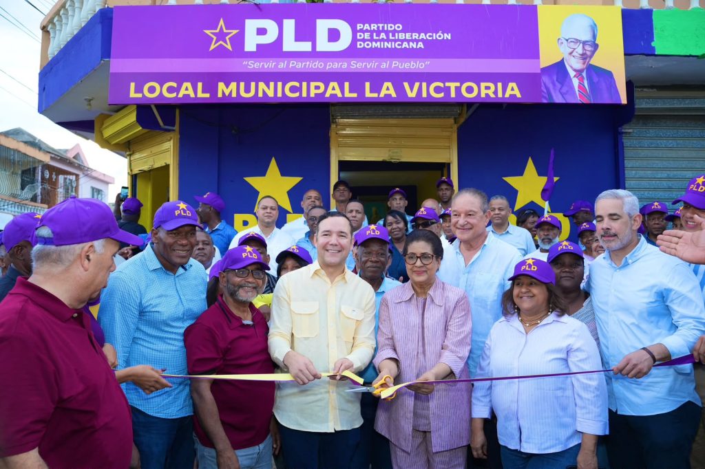 Johnny Pujols inaugura nueva sede del PLD en La Victoria y destaca apertura de más de 160 locales en el país
