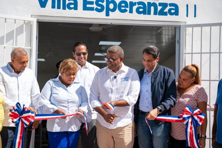 Propeep entrega centro comunitario en Sabana Perdida tras invertir RD$3.78 millones