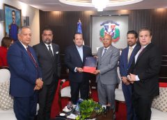 Cámara de Diputados recibe proyecto para otorgar autonomía a la DIGEMAPS en República Dominicana