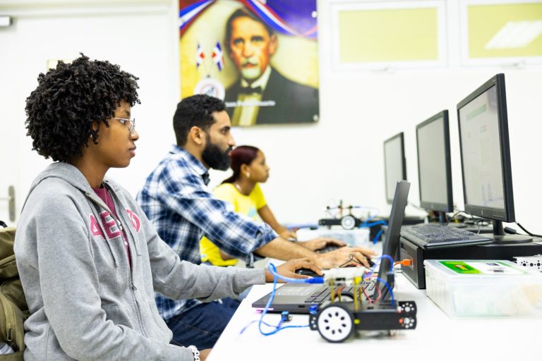 ITSC presentó experiencias de inteligencia artificial y tecnología aplicadas a la educación en República Dominicana